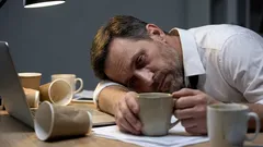 Ciągłe poranne zmęczenie: wystarczy jeden element śniadania, by rozwiązać ten problem